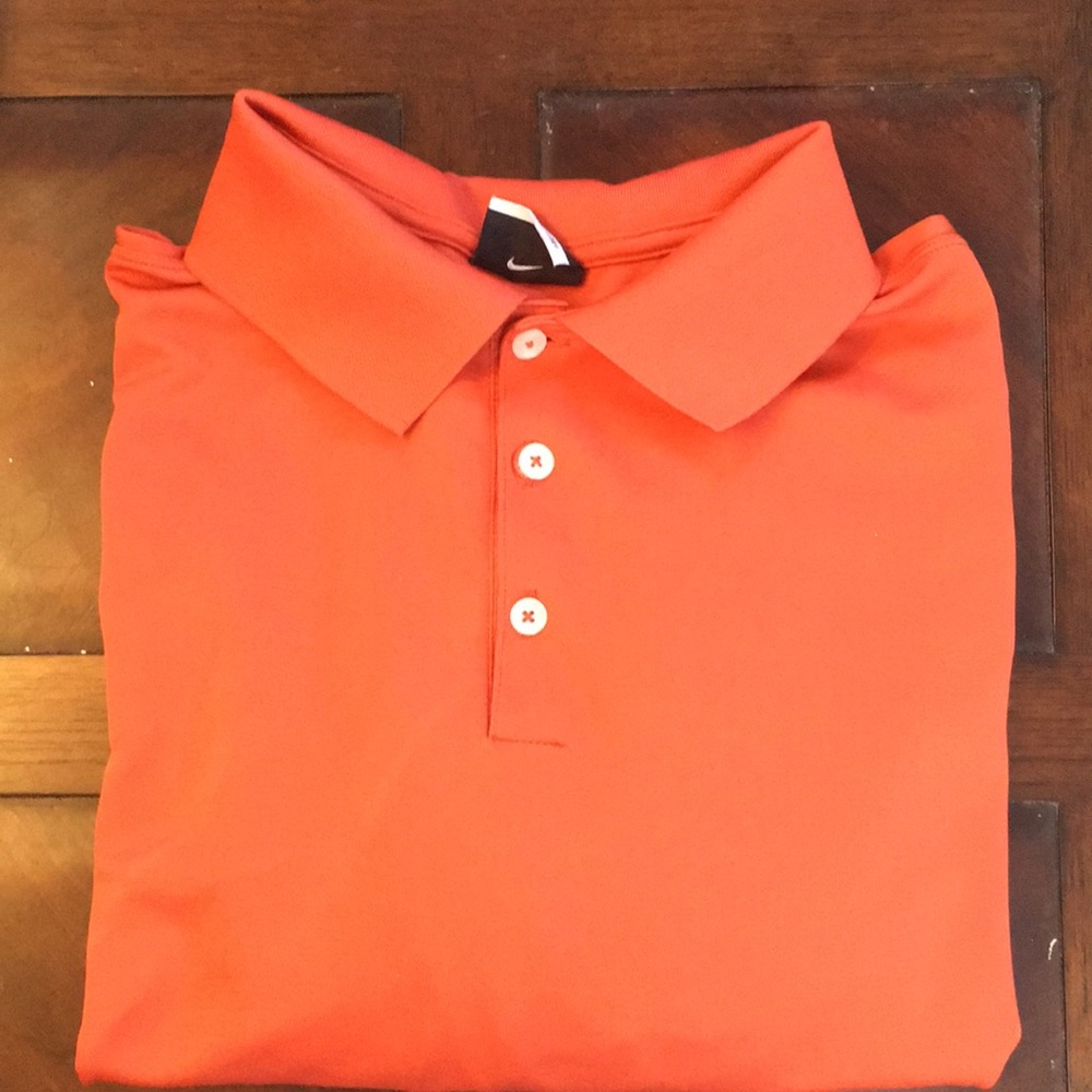 Nike GOLF FIT DRY XXL short sleeve shirt . EUC